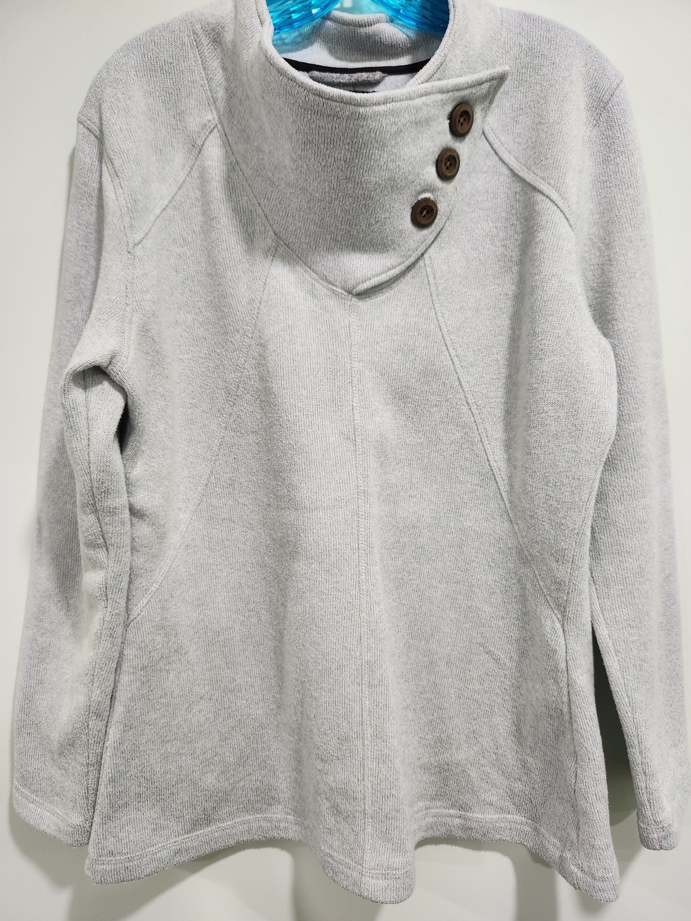 Women’s Light Gray Button-Collar Pullover Sweater